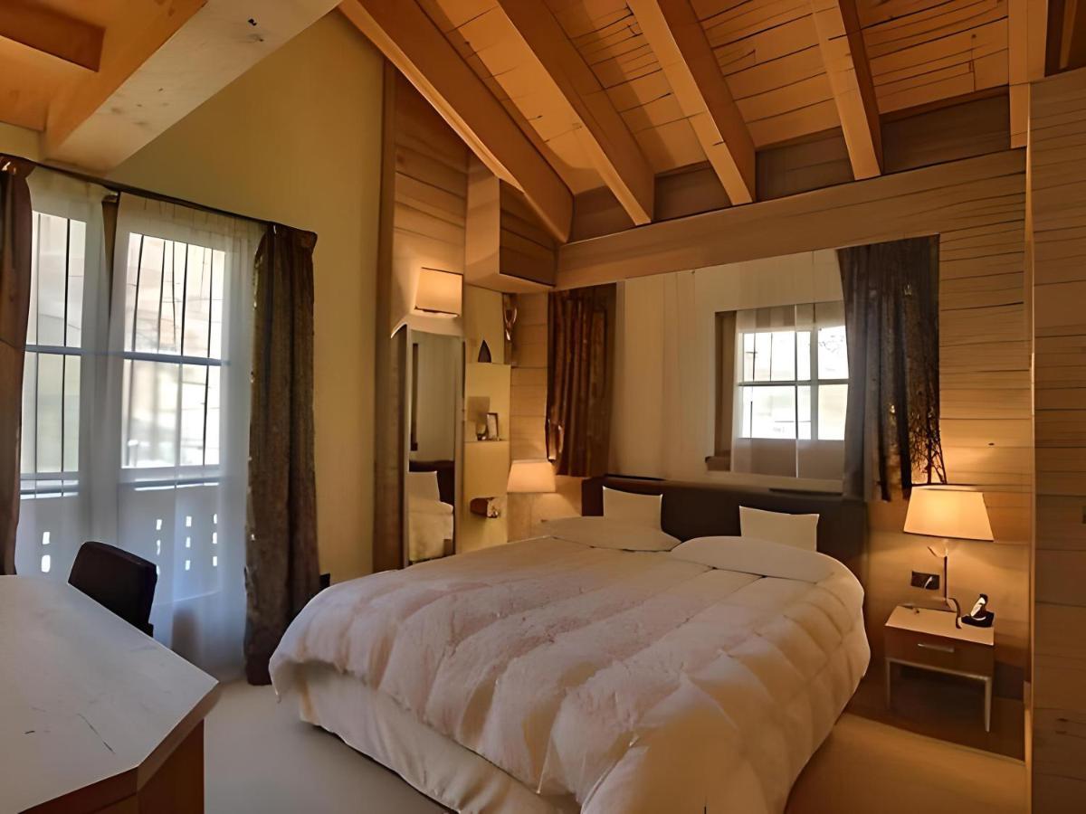 Hotel Bait De Angial Ливиньо Экстерьер фото