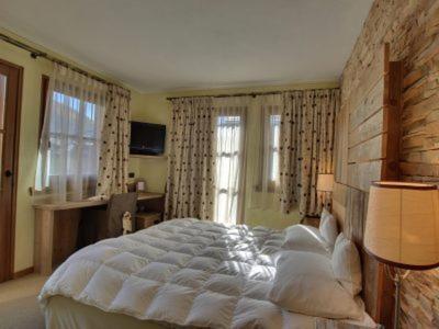 Hotel Bait De Angial Ливиньо Экстерьер фото
