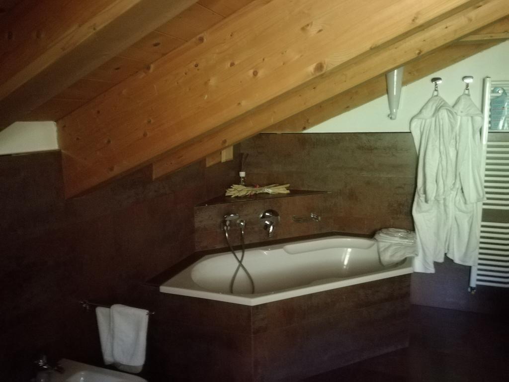 Hotel Bait De Angial Ливиньо Экстерьер фото