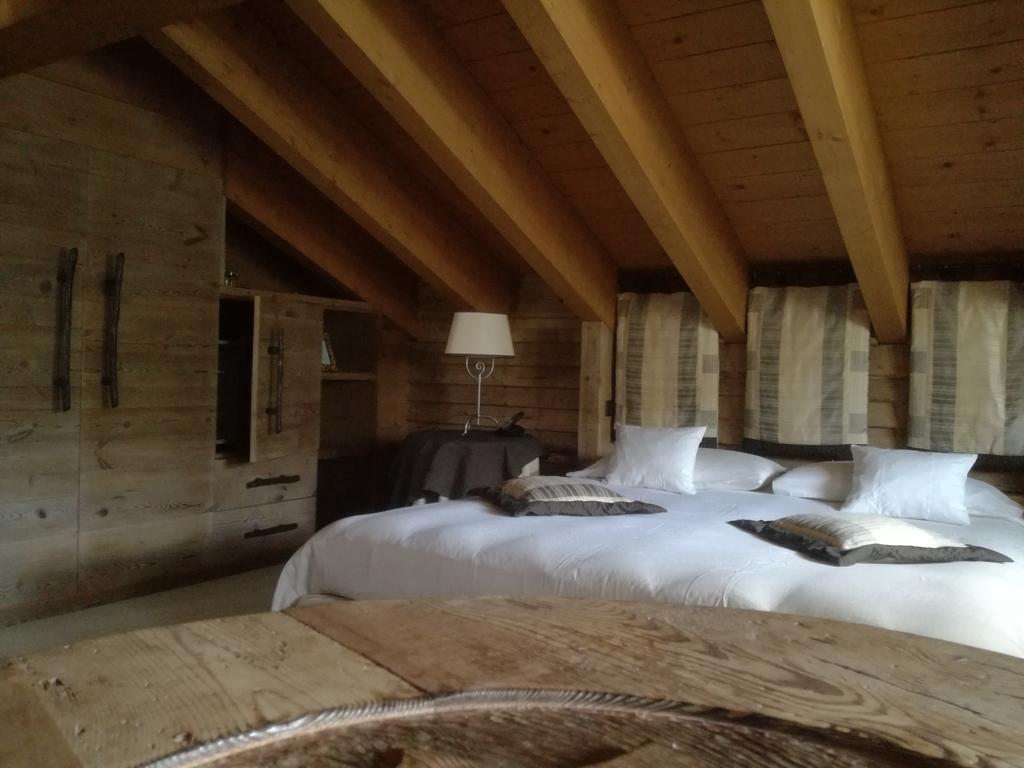 Hotel Bait De Angial Ливиньо Экстерьер фото